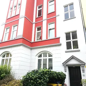 Apartment Get-your-flat: Cozy Grunderzeithaus In Kreuzviertel, Dortmund