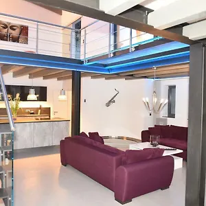 The Fountain Loft - 170sqm Villa