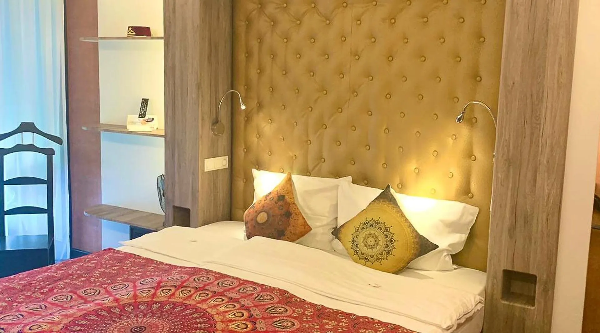 Plaza Inn Stays Design Dortmund