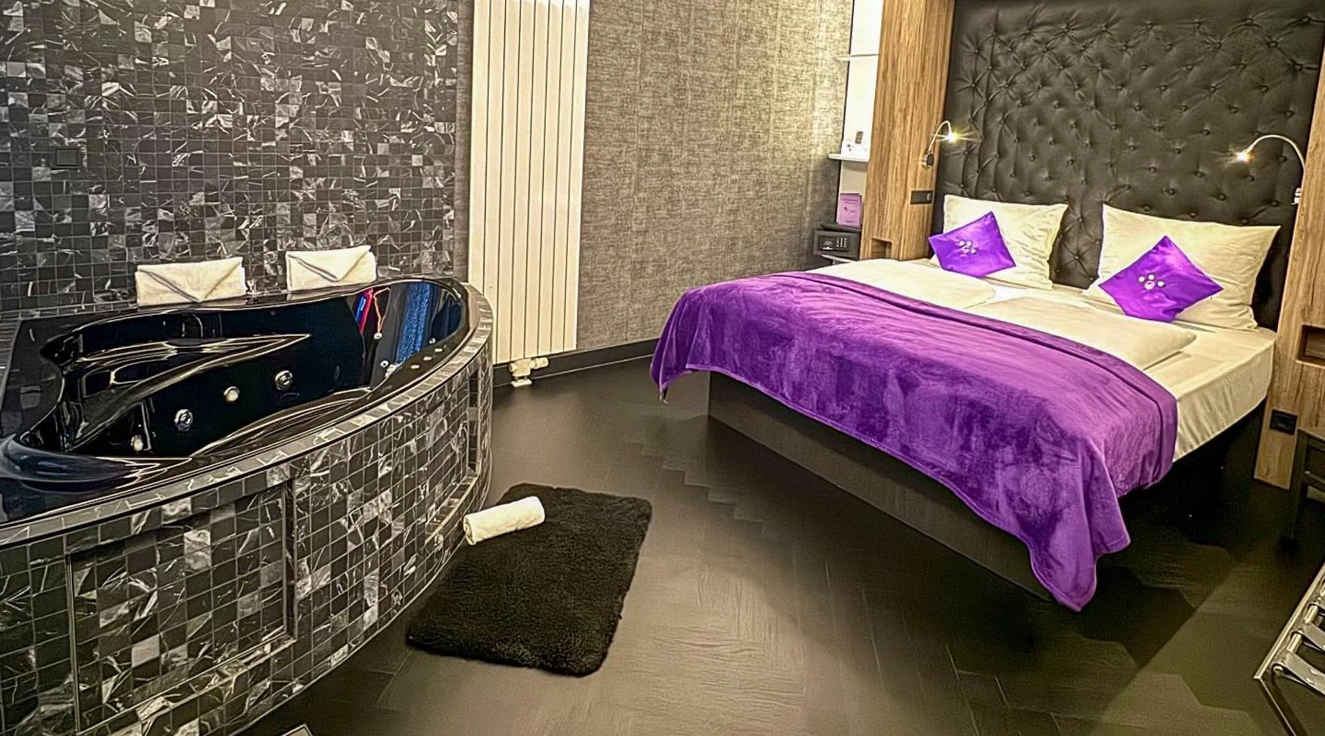 **** Hotel Plaza Inn Stays Design Dortmund Germany
