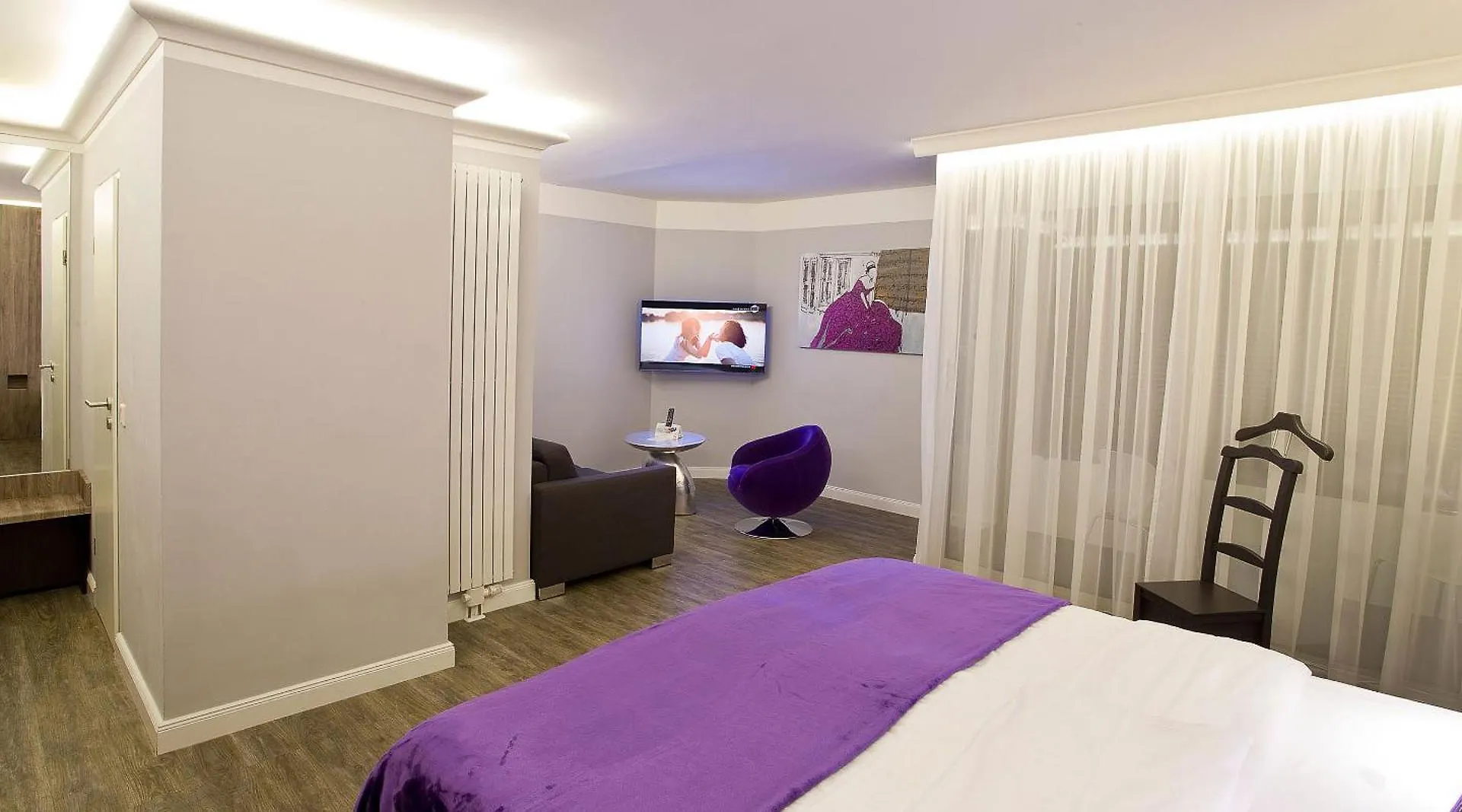 Plaza Inn Stays Design Dortmund Germany